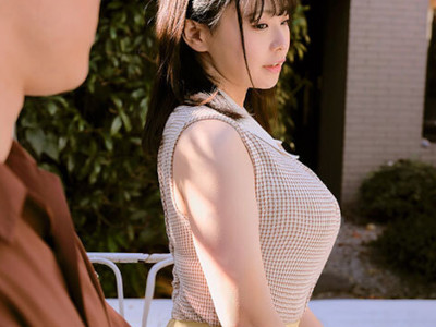 横でこんな乳テント張られたら凝視しちゃうよねｗ人気子役だった巨乳お姉さんのおっぱい激揉み3本番！